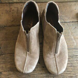 Aerosoles Women's Landfall Front Zip Casual Shoes Tan Leather Size 8M